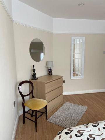 Guest In House - Isleworth, Middlesex