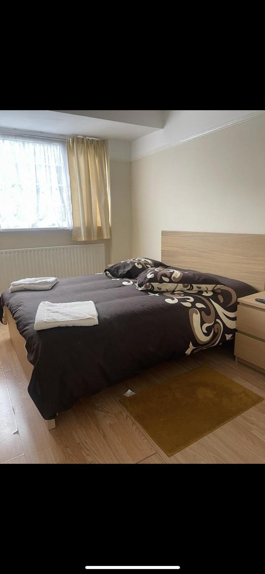 Guest In House - Isleworth, Middlesex Guest house *